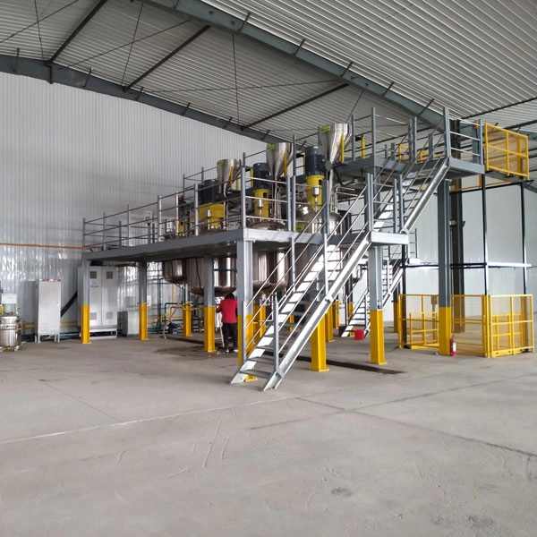 Komplette Produktionslinie f&uuml;r wasserbasierte Industriefarben